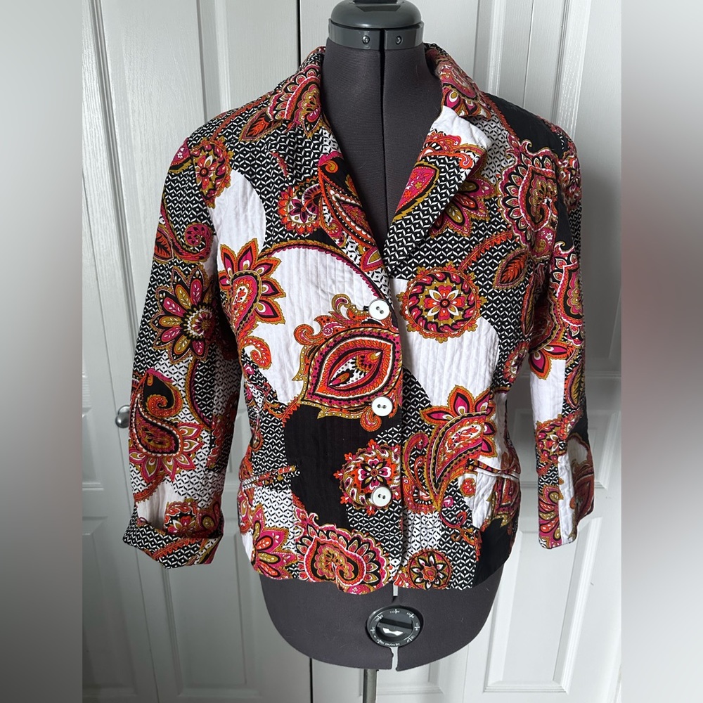Chico’s quilted cotton blazer fully lined .